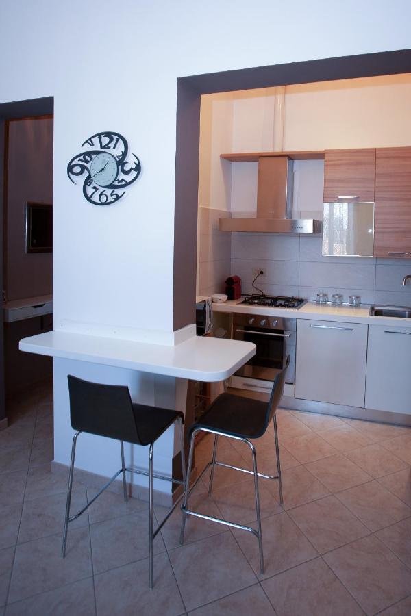 Casa Dafne Apartment ลีวอร์โน ภายนอก รูปภาพ