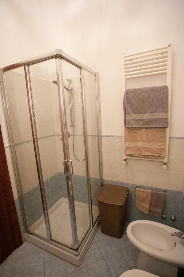 Casa Dafne Apartment ลีวอร์โน ภายนอก รูปภาพ